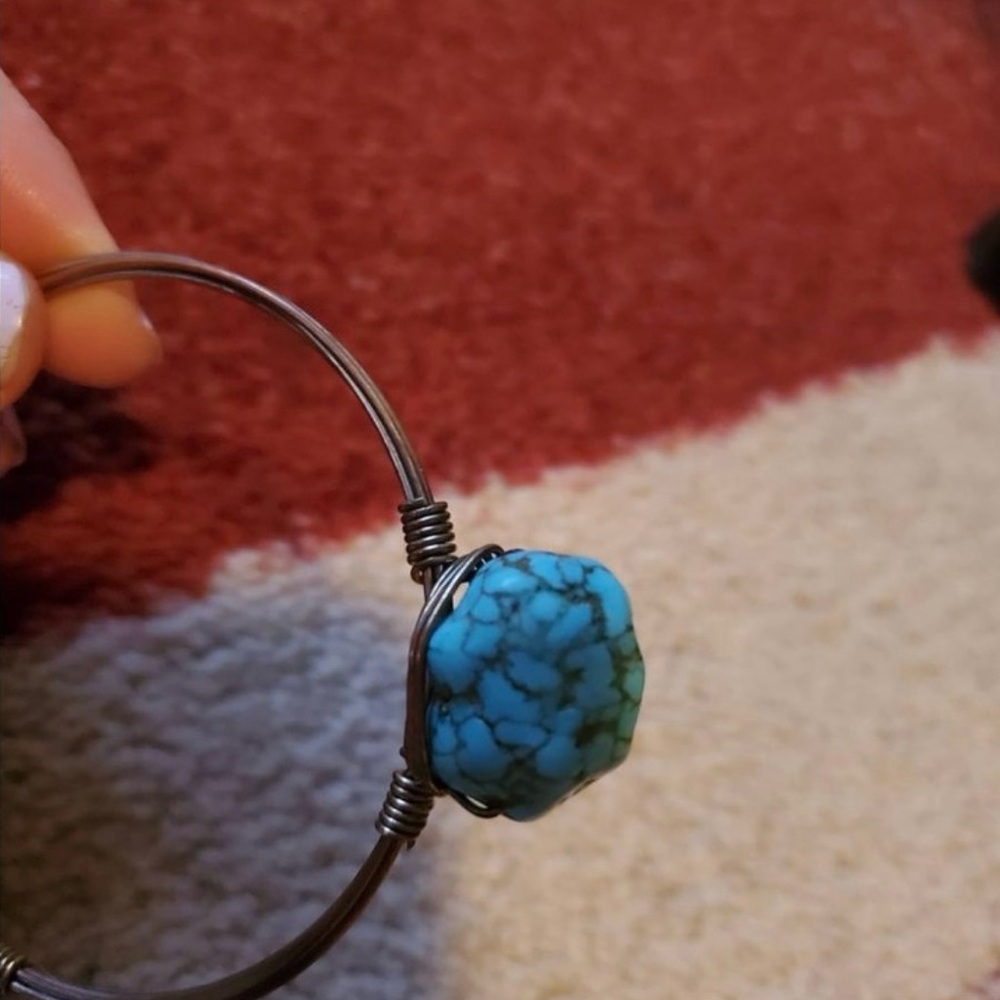 Turquoise Stone Wire Bracelet - Picture 3 of 6